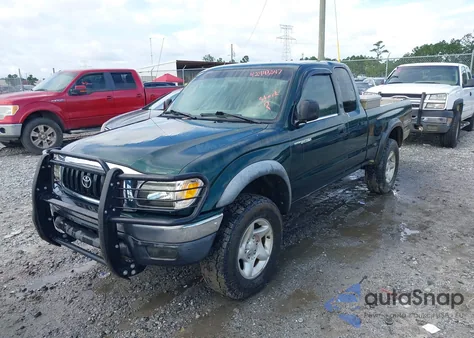 2002 Toyota Tacoma из США, поврежденный, VIN 5TEWM72N82Z064791